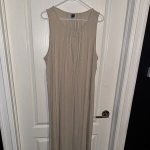 Nursing friendly maternity dress
